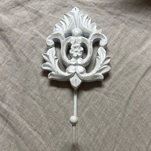 Elegant White Wall Hook